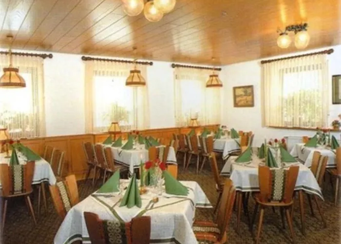 Bayerischer Hof Han/Misafirhane Amorbach