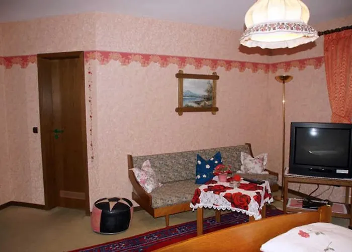 Bayerischer Hof 3*